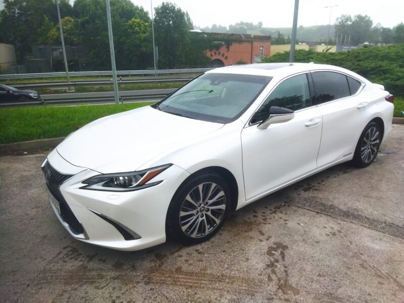 Lexus ES 2.5 LUXURY 300h