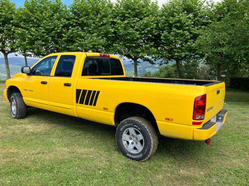 DODGE RAM 1500 HEMI 5.7 V8 4X4