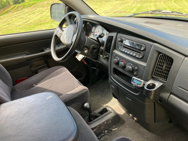 DODGE RAM 1500 HEMI 5.7 V8 4X4