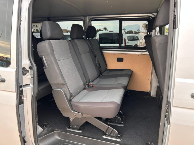 VOLKSWAGEN TRANSPORTER 2.0 9 plazas