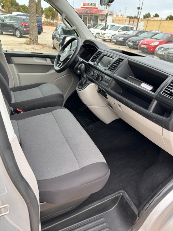 VOLKSWAGEN TRANSPORTER 2.0 9 plazas