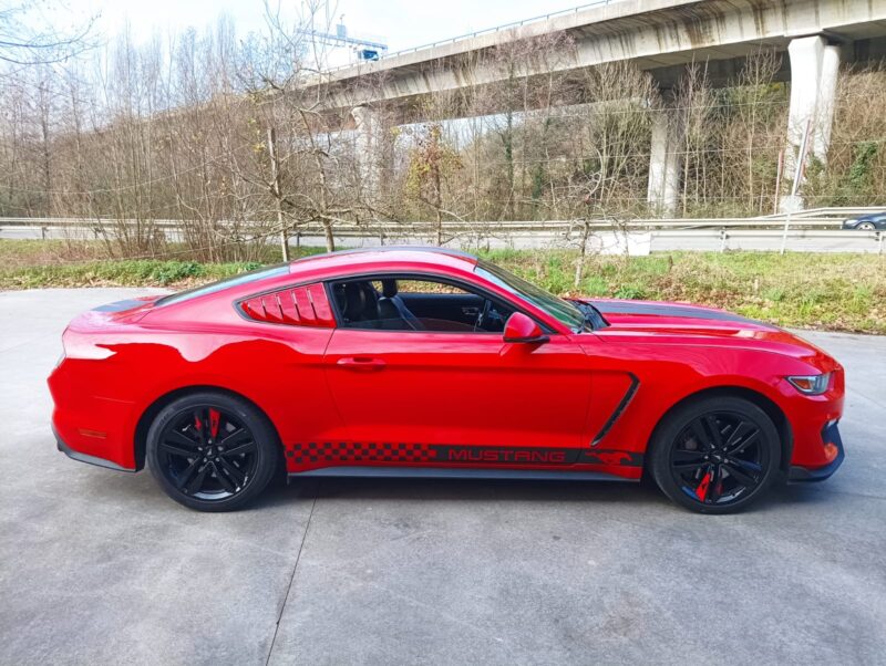 FORD Mustang 2.3 EcoBoost