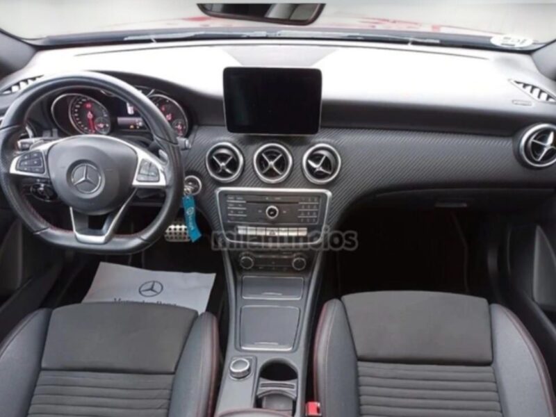 MERCEDES BENZ CLASE A 200 d AMG