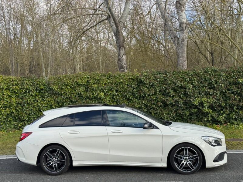 MERCEDES BENZ CLASE CLA CLA 220d amg