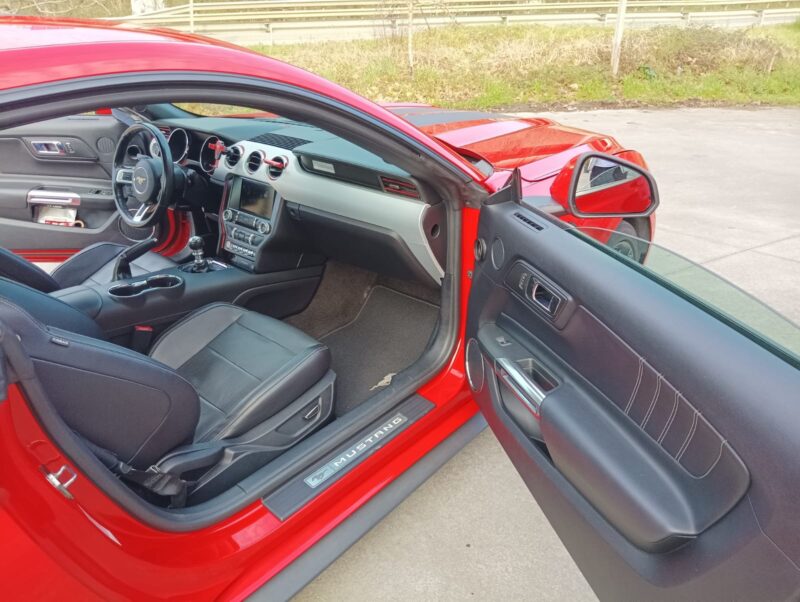 FORD Mustang 2.3 EcoBoost