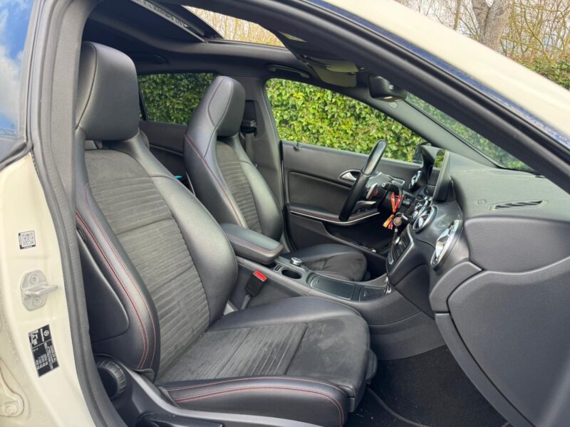 MERCEDES BENZ CLASE CLA CLA 220d amg